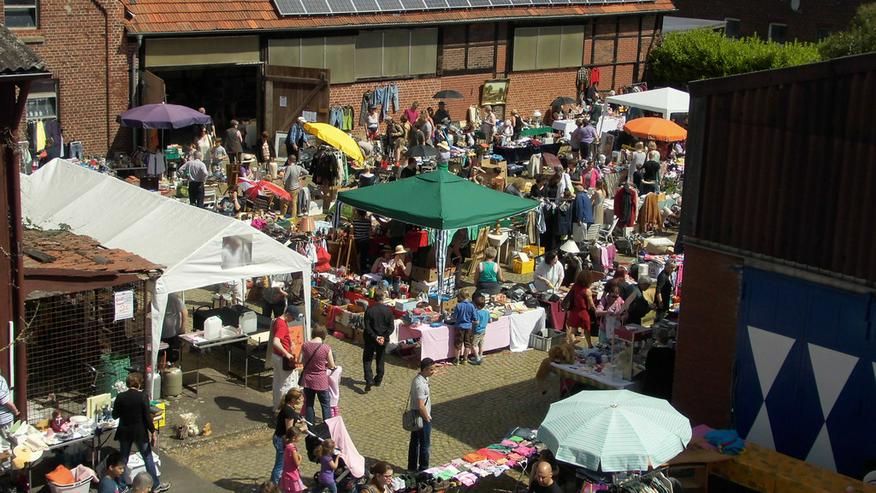 Bild 7: HOF-TRÖDELMARKT  frei + überdacht