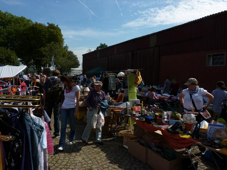 HOF-TRÖDELMARKT  frei + überdacht - Märkte & Messen - Bild 1