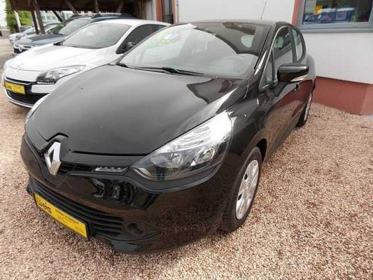 Bild 2: RENAULT Clio Expression 1,2 16V 75PS