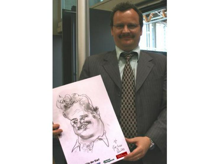 Bild 8: Schnellzeichner und Karikaturist Waldo
