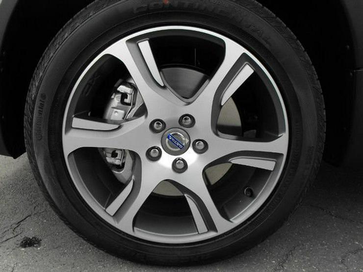 Bild 7: VOLVO XC70 D4 AWD Autom. Sum.-Leder-Navi-Xenon-Sdach-22,43%