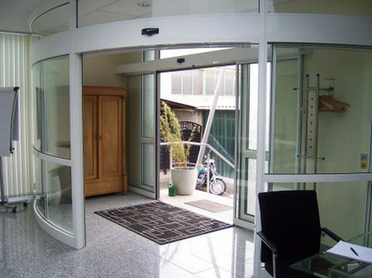 Moderne, helle Halle mit sehr repräsentativem Büro - Gewerbeimmobilie mieten - Bild 15