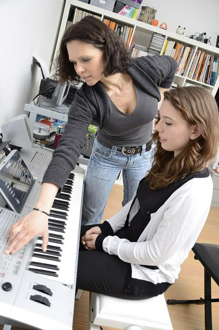 Klavier, Gitarre, Keyboard lernen in Schwalmtal - Instrumente - Bild 4