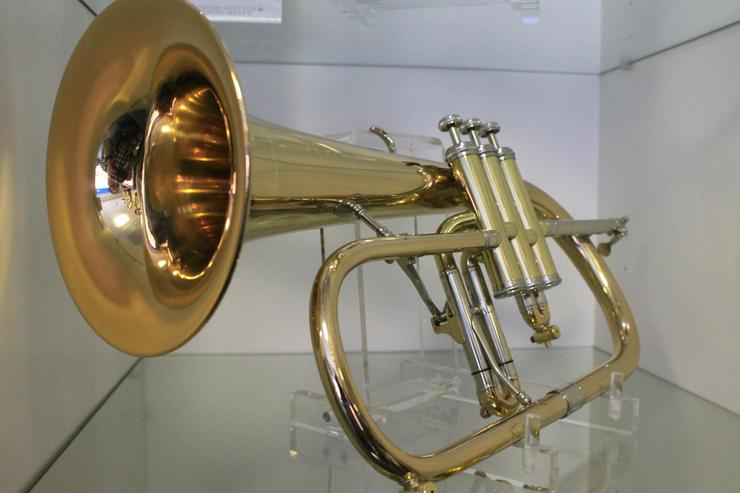 Kühnl & Hoyer Profiklasse Flügelhorn, Mod. 150G - Blasinstrumente - Bild 5