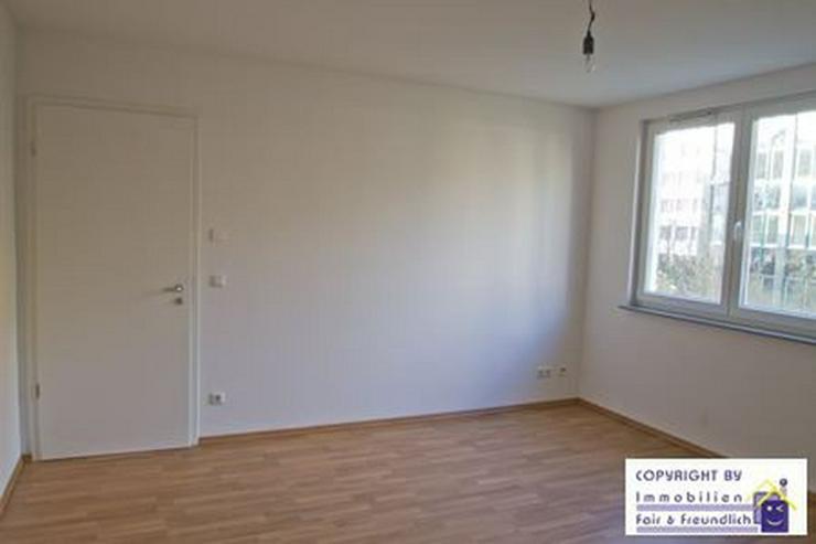 Bild 9: *Neubau m. EBK., 2 Bädern gr. Wohnraum u. Balkon* Am Aaper Wald, Rath*