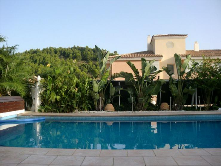 Spanien Malaga++Villa mit ca. 300 qm Wohnfläche++Luxus-Ausstattung - Haus kaufen - Bild 9