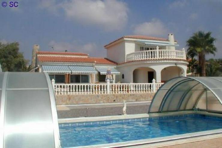Bild 5: Exklusive Villa mit Pool, Poolhaus und Garage