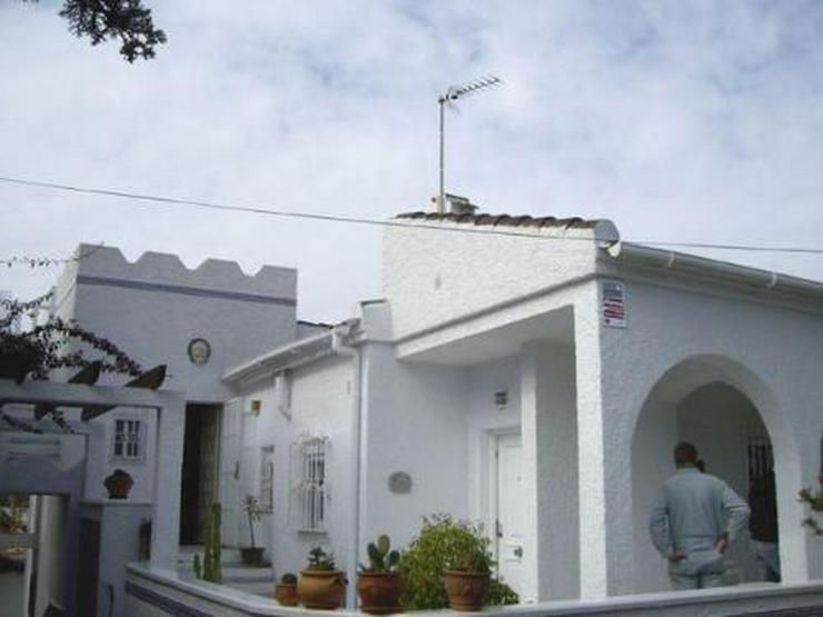 Bild 1: Villa in der Nähe des Naturparks der Salzseen von La Mata