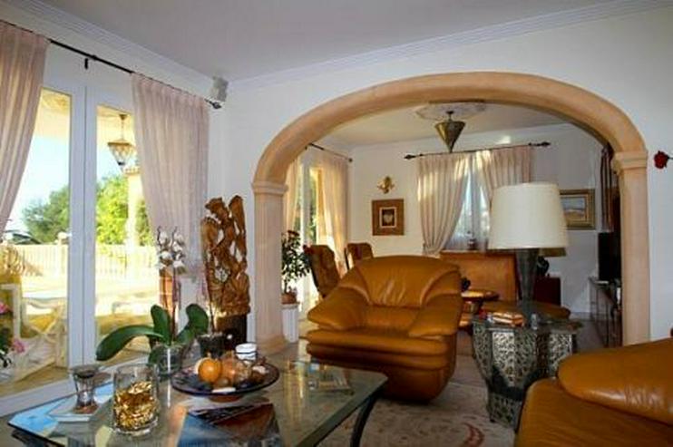 Bild 2: Exklusive Villa in maurischem Stil mit Meerblick