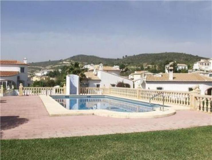 Bild 2: Villa in kleiner Gemeinschaftsanlage mit großem Gemeinschaftspool am Monte Solana