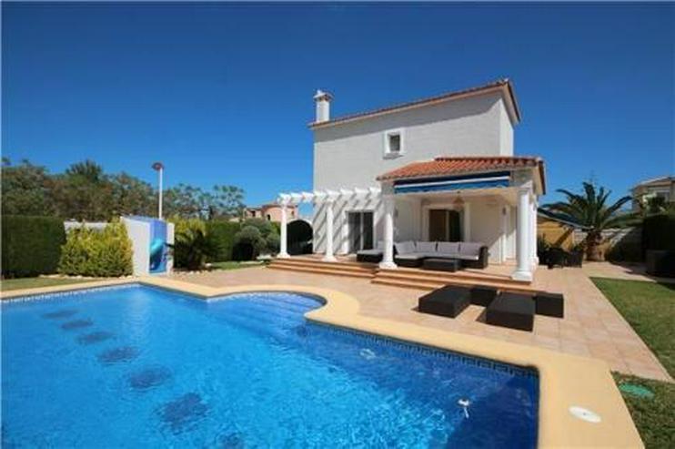 Traumhafte Villa mit Pool nur 600 Meter zum Meer - Auslandsimmobilien - Bild 1