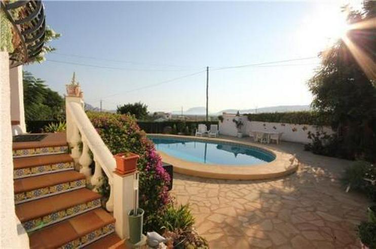 Bild 2: Sehr romantisch gelegene Villa mit Pool und herrlichem Panoramablick