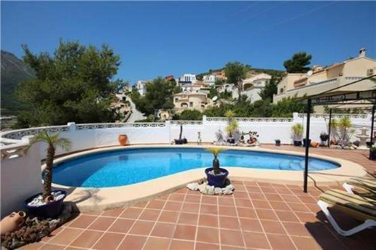 Bild 4: Gemütliche Villa in sonniger Lage mit Pool, Carport und schönem Panoramablick