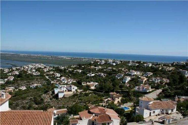 Bild 5: Villa mit wunderschöner Aussicht und großzügiger Gästewohnung