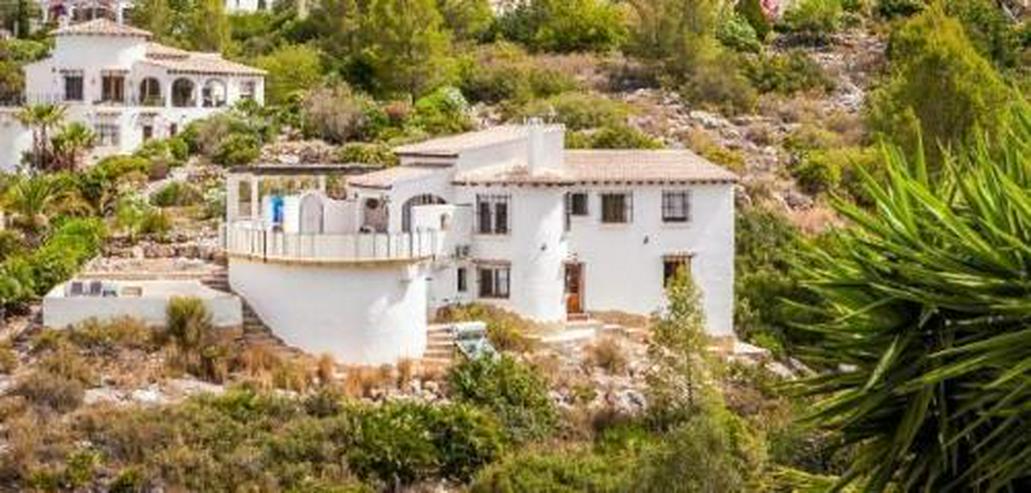 Bild 2: Sehr gepflegte Villa mit Pool und schöner Aussicht auf grossem Grundstück in Monte Pego