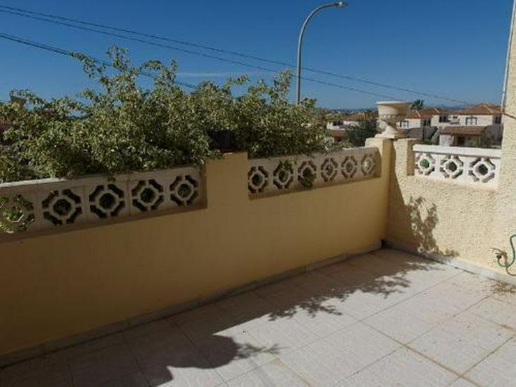 Reihenhaus mit Terrasse, Balkon und Dachterrasse mit sehr schönem Ausblick - Auslandsimmobilien - Bild 5