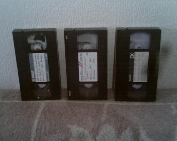 Bild 1: VHS-CASSETTEN