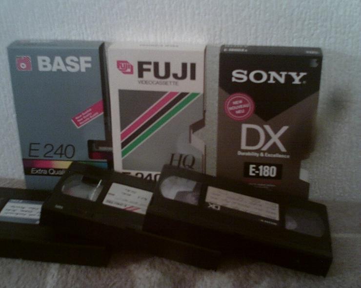 Bild 4: VHS-CASSETTEN