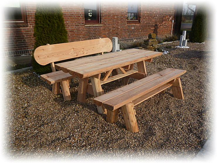 Bild 9: Gartenmöbel aus Holz. Sitzgruppe mit Dach.Holz.