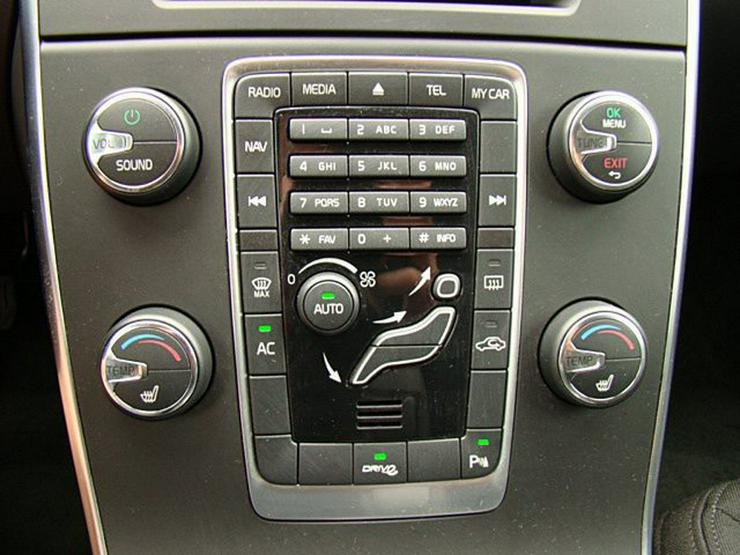 VOLVO V60 D3 Geartronic Navi RTI PDC vo+hi Sitzheizung - V60 - Bild 9