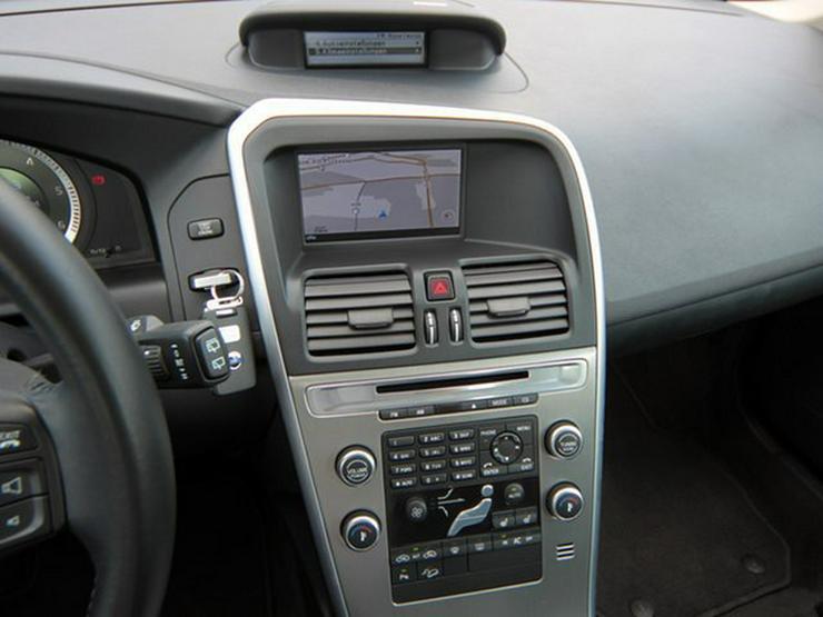 VOLVO XC60 D5 Summum AWD Xenon Navi Panorama - XC60 - Bild 10