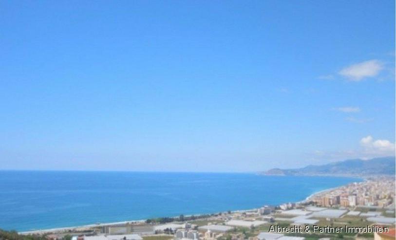 Bild 2: Spektakuläre Villa in Kargicak / Alanya mit einem Panorama Meerblick