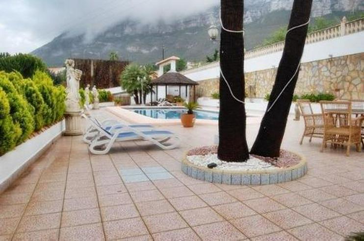 Bild 16: Großzügige Villa mit Pool in Santa Lucia