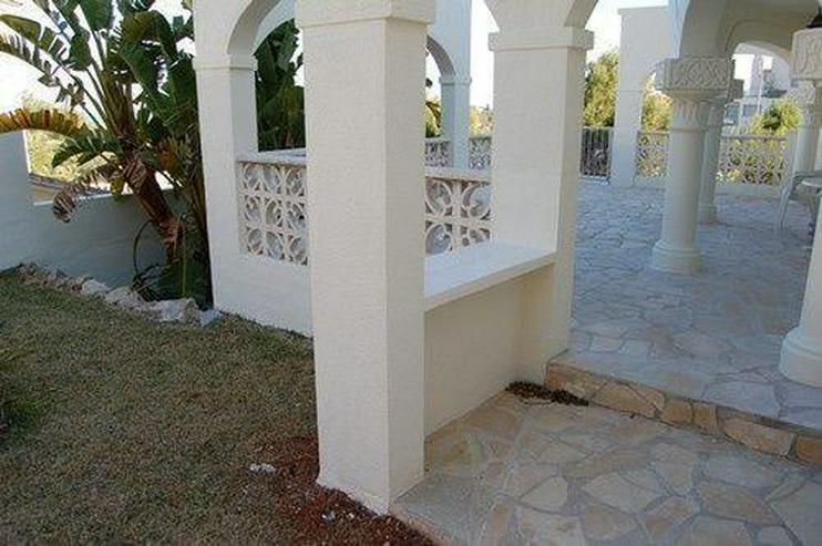 Bild 8: Villa in arabischer Bauweise mit kleiner Einliegerwohnung