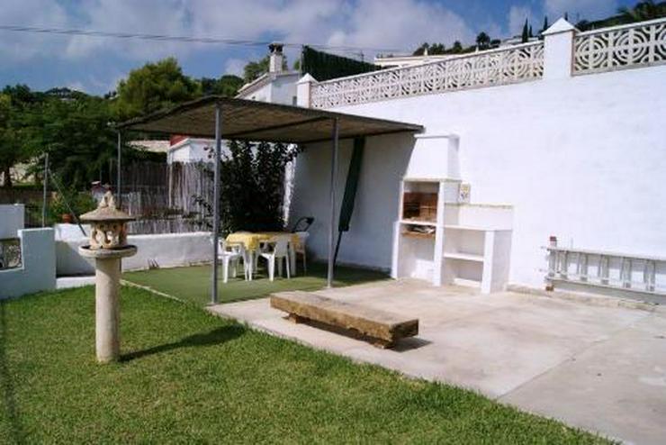 Bild 15: Villa mit Gästeappartement, Pool und Garage
