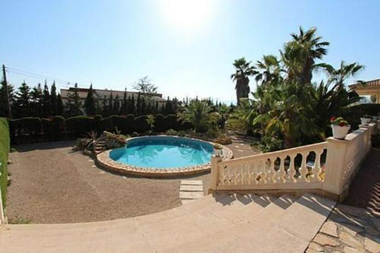Bild 16: Sehr gepflegte Villa mit Swimmingpool und traumhaftem Garten bei Busot