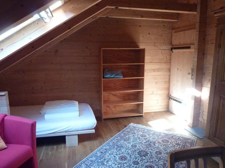 Bild 2: Möbliertes Zimmer in Bio-Holzhaus ab sofort zu vermieten 