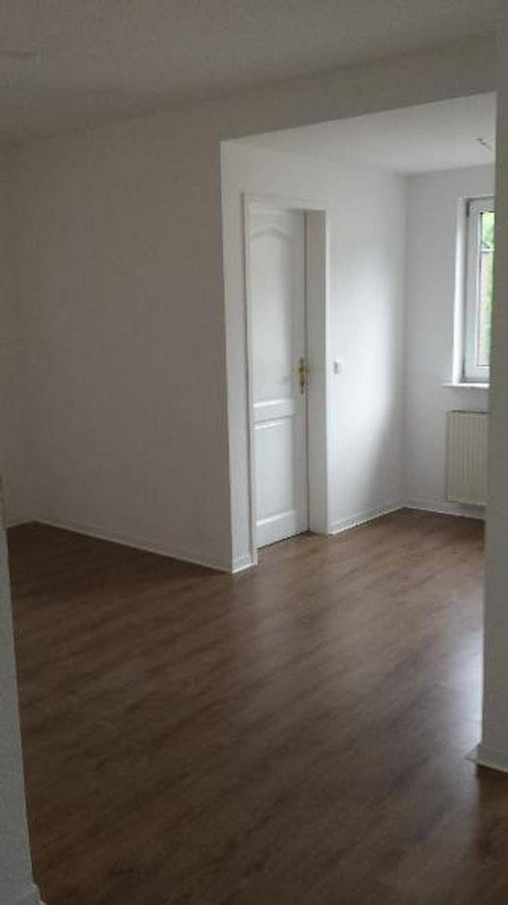 Helle 3 Zimmer Dachgeschosswohnung in Gelsenkirchen - Wohnung mieten - Bild 2
