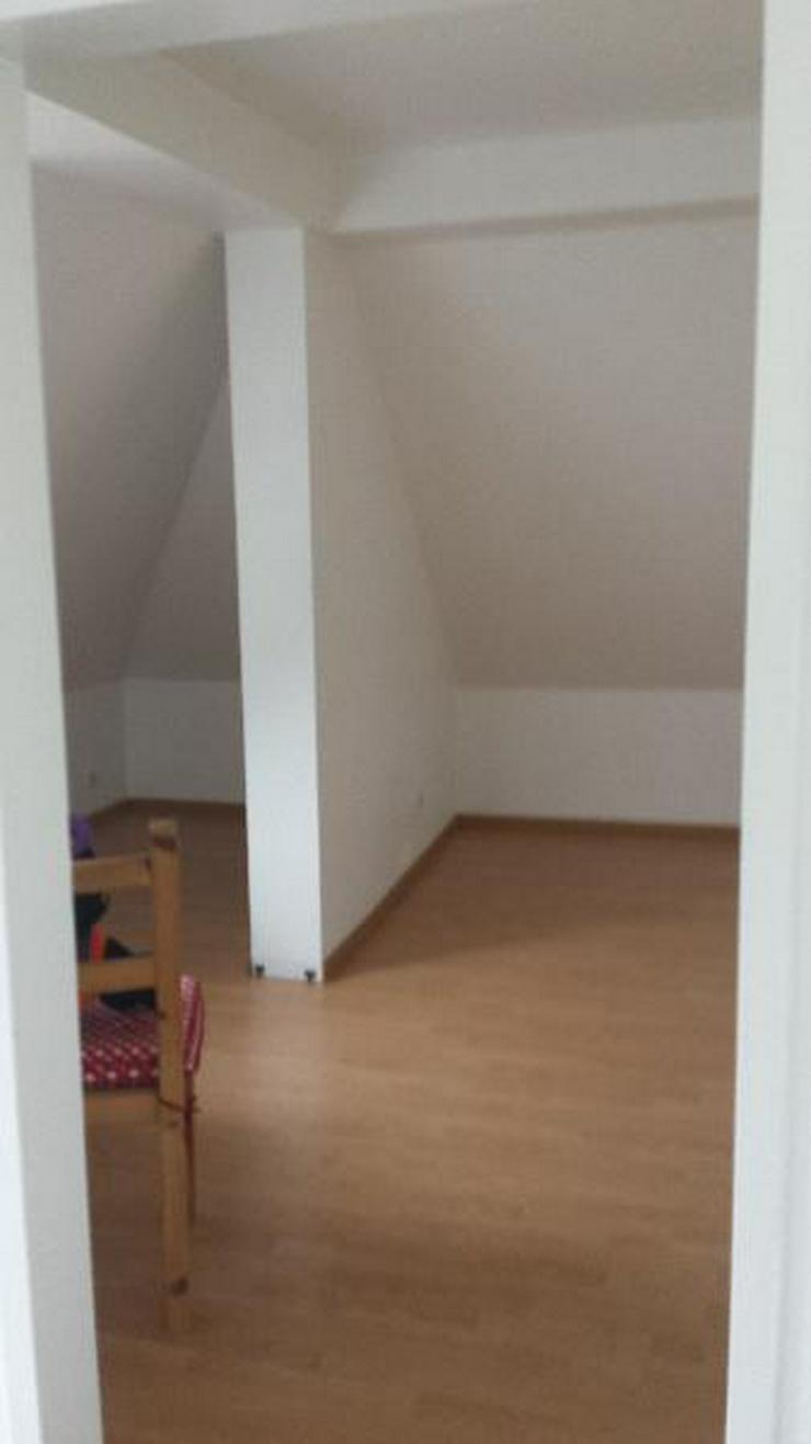 Helle 3 Zimmer Dachgeschosswohnung in Gelsenkirchen - Wohnung mieten - Bild 7