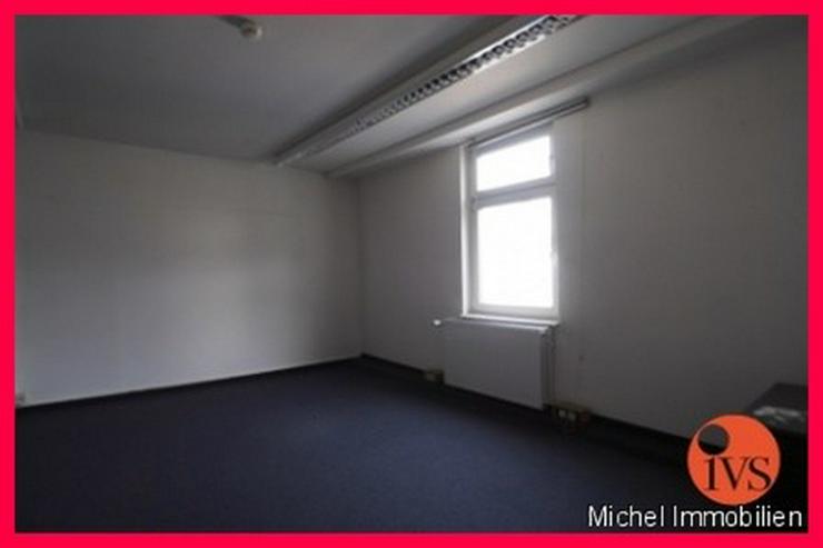 Bild 8: ** Provisionsfrei **
Büroetage im , ca. 200 m² und 2 Parkplätzen auf der Louisenstraße...