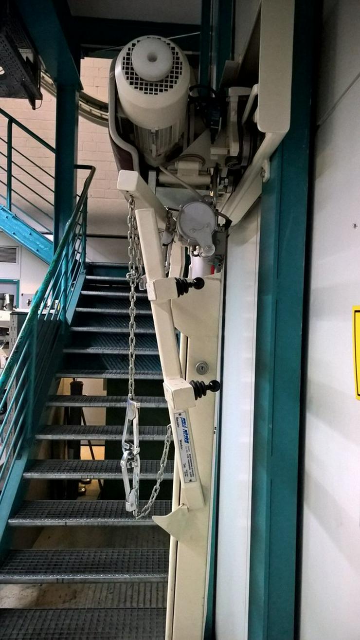 Treppenlift für Kurventreppe Förderhöhe 7m, - Weitere - Bild 3