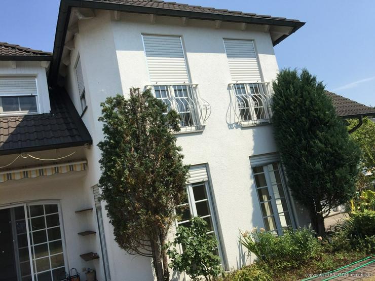 exklusives Architektenhaus # moderne Ausstattung # top Lage # S-Bahn-Anbindung nach Nürnb... - Haus kaufen - Bild 1