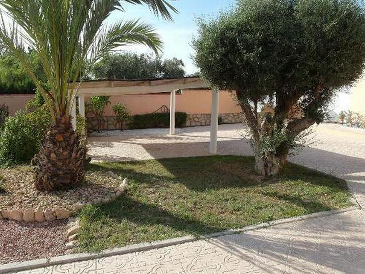 Bild 14: Schöne Villa mit Wintergarten, Garage und Privatpool in La Escuera