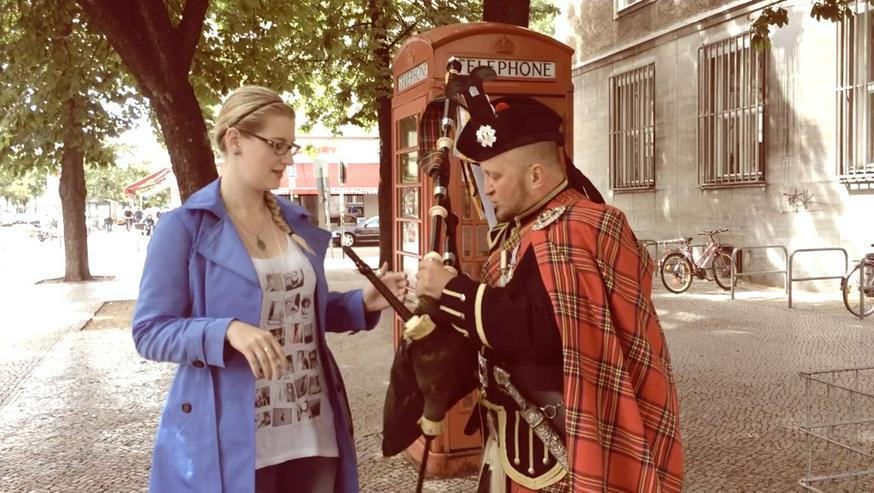 Bild 12: Bagpiper Sackpfeifer Dudelsackspieler MAGDEBURG