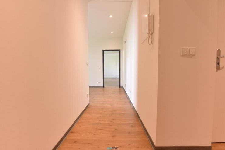 Bild 8: Eleganter ERSTBEZUG: raffinierter Grundriss * 4-ZKB mit BALKON * sehr großes Wohnzimmer