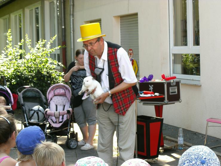 Bild 2: Zauberer Piadino für Kindergeburtstag in Simmerath, Schmithof, Aachen, Lammersdorf, Walheim, Kinderzauberer