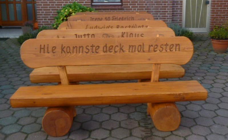 Bild 11: Gartenlaube.Rosenbank.Sitzbank.Holz.
