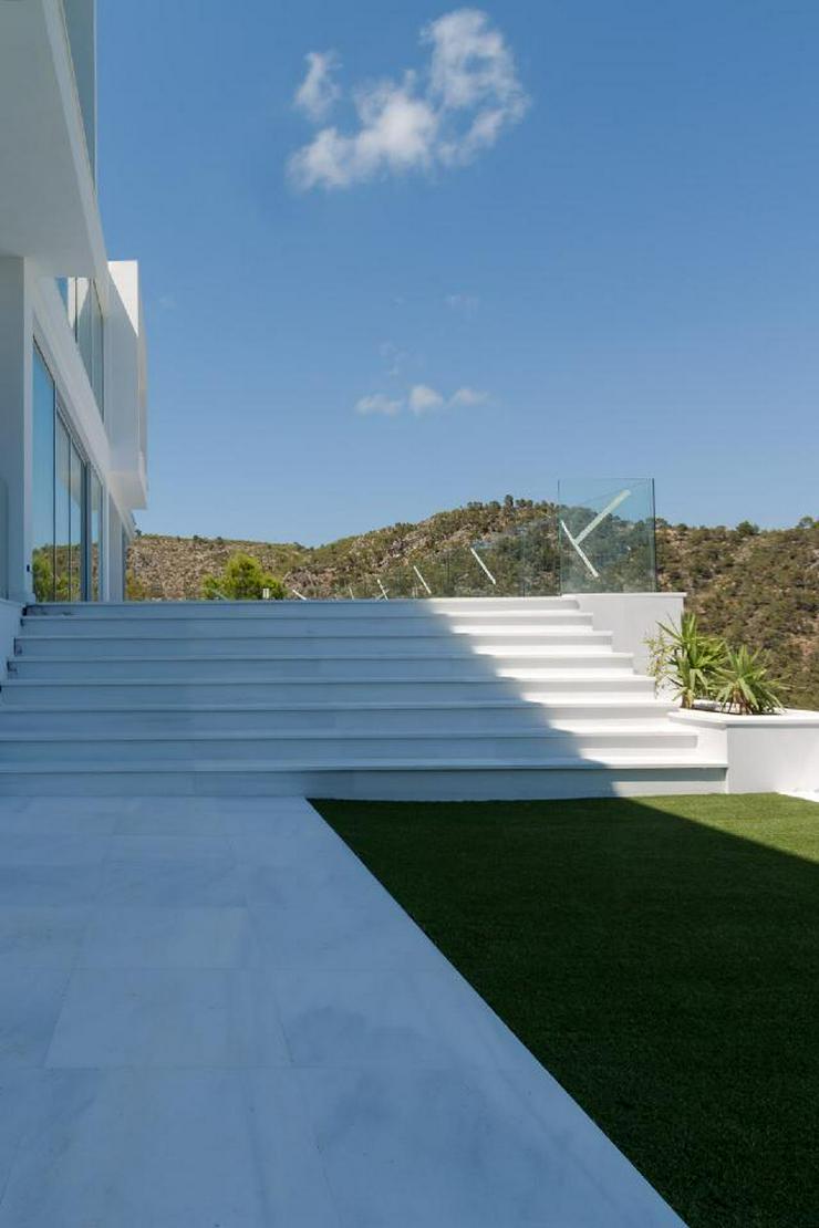 Bild 15: Mallorca, Costa den Blanes, Neubau Luxus-Villa für höchste Ansprüche mit Panorama-Meerb...