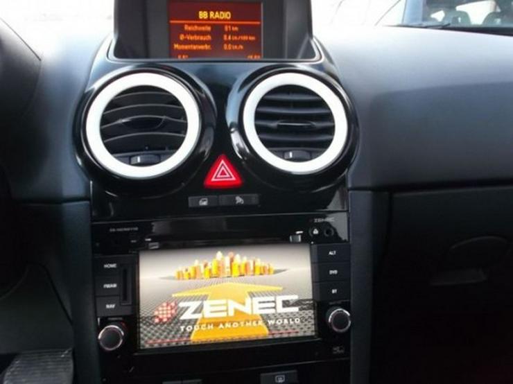 Bild 8: Opel Corsa 1.4 16V  Color Race Automatik-Navigation  