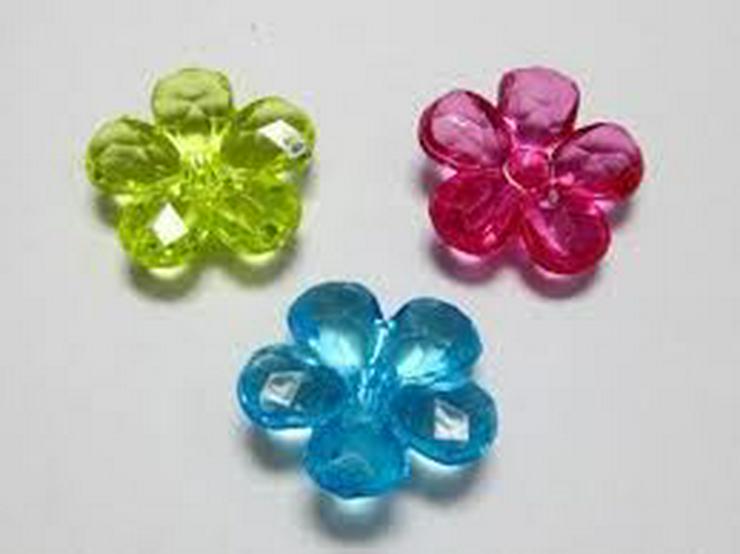 Bild 6: Perlen aus Glas für Gartengestaltung