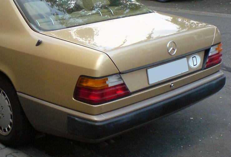 Bild 10: Mercedes W124 Original Heckleuchte rechts