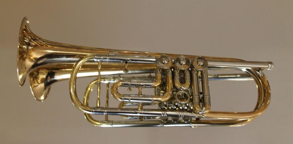 Bild 12: Deutsche Konzert Trompete Goldmessing