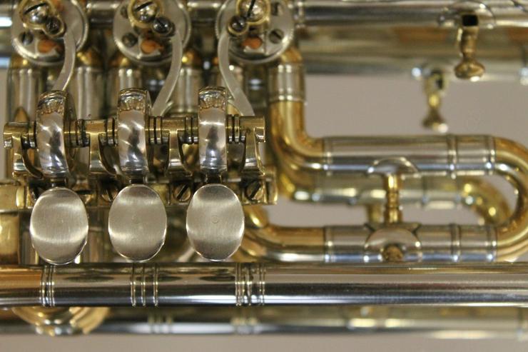 Bild 9: Deutsche Konzert Trompete Goldmessing