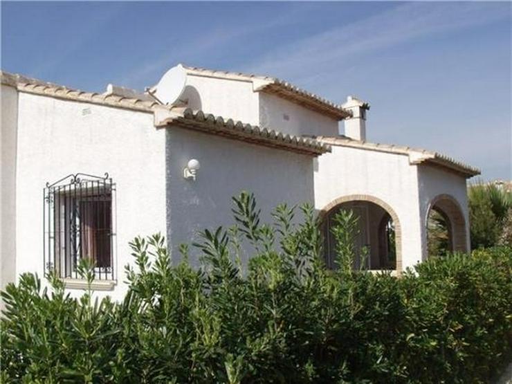 Preiswerte Villa in kl. Gemeinschaftsanlage mit großem Gemeinschaftspool am Monte Solana - Haus kaufen - Bild 1