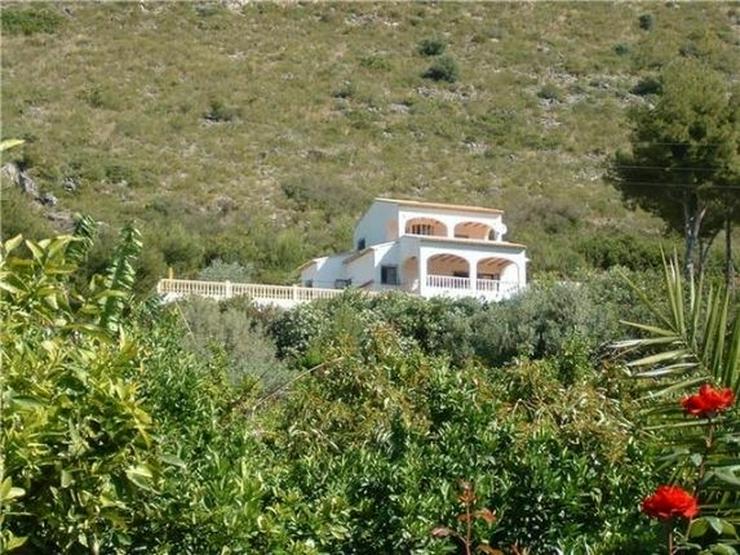 Sehr private Villa in fantastischer Aussichtslage mit 11.000 qm Grund, nahe Pego