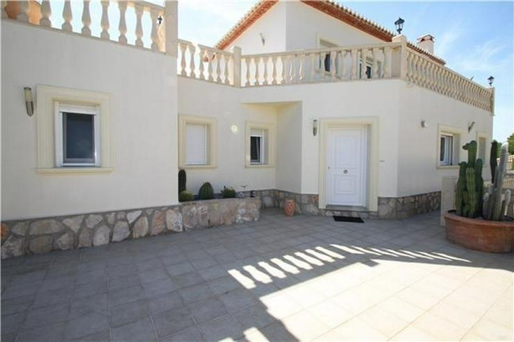Exklusive 3-SZ Villa in La Sella mit Pool und fantastischen Blicken auf die Berge und das ... - Haus kaufen - Bild 9